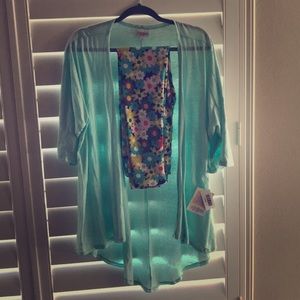 LuLaRoe OS floral legging